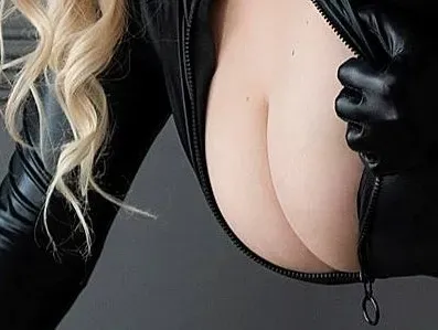 Big Titty Tina - Onlyfans